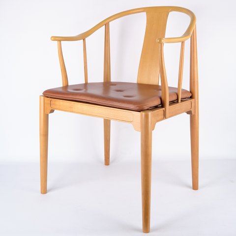 China Chair - Model FH 4283 - Cherry & Cognac Leather Cushion - Hans J. Wegner - Fritz Hansen