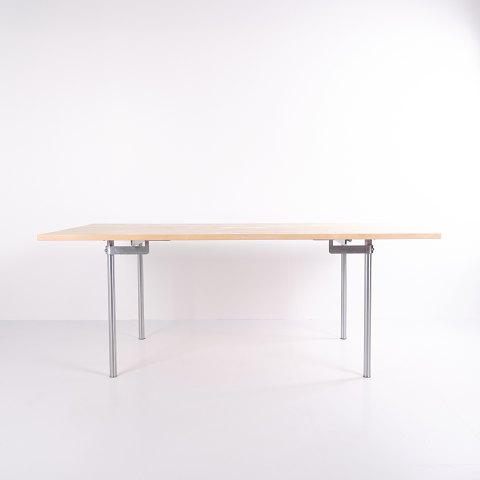 CH318 Dining Table – Hans J. Wegner – Solid Beech – Extension Leaves – Tranekær Møbler