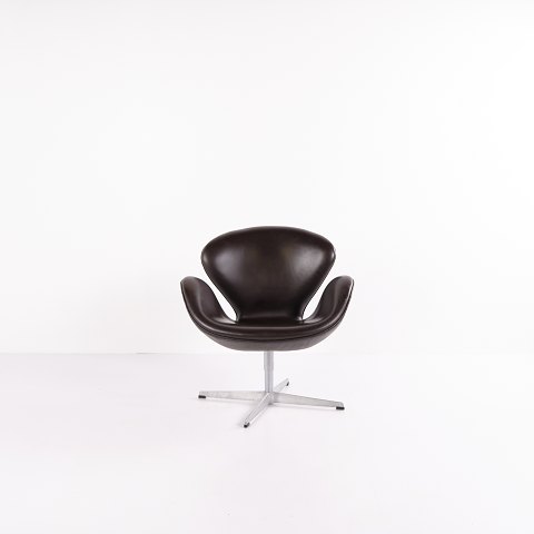 Armchair - The Swan - Model 3320 - Brown Leather - Arne Jacobsen - Fritz Hansen - 2007