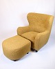 Armchair with ottoman - Over-upholstered - Patterned yellow fabric - Black legs - Danish Design - 1940s Style