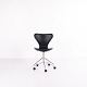 Seven Office chair - Model 3117 - Black leather - Swivel function - Arne Jacobsen - Fritz Hansen