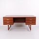 Kai Kristiansen Model EP401 Freestanding Teak Desk for Eigil Petersens Møbelfabrik 1960s